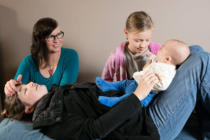 A family session of craniosacral therapy